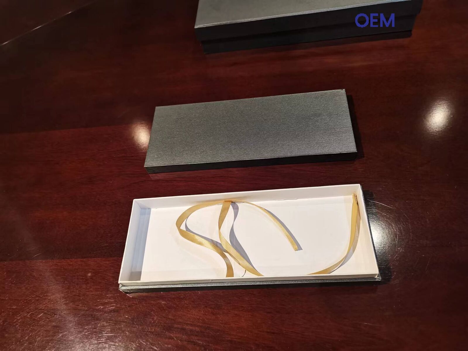 Luxury heaven and earth paper box