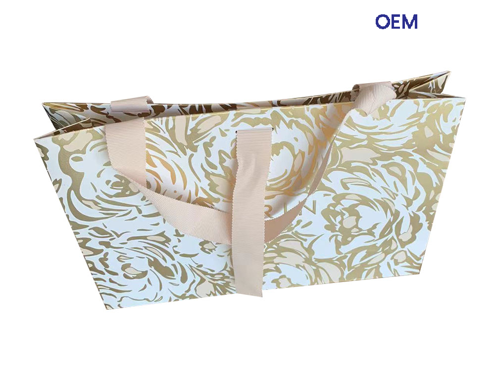 PG16 art paper bag with ribbon big area foil